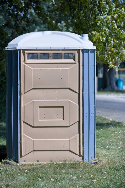 Best Portable restroom trailer rental  in Broad Creek, NC